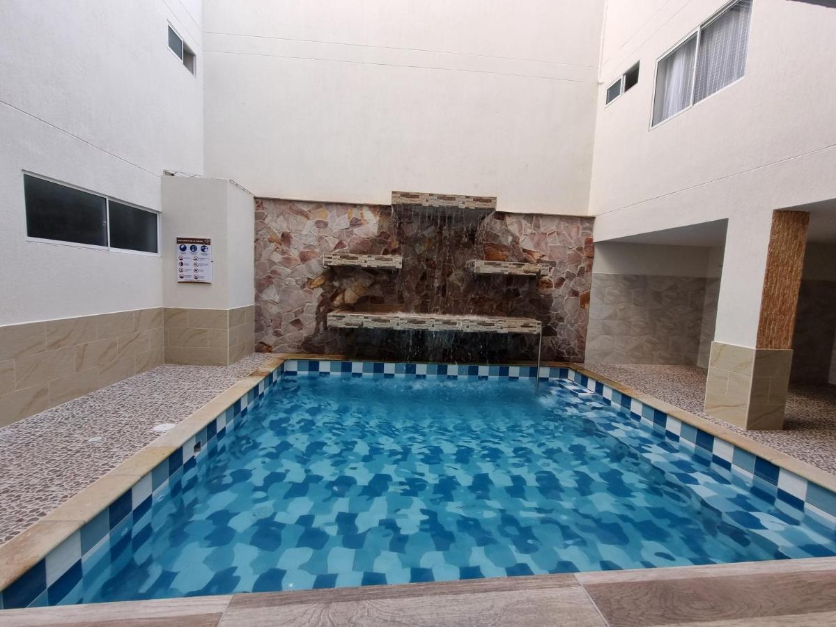 Hotel Antonella Plaza Pinchote Buitenkant foto